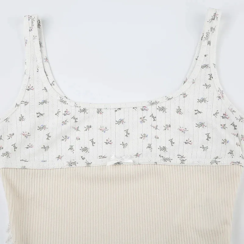 Sweet Floral Printed Lace Spliced Top