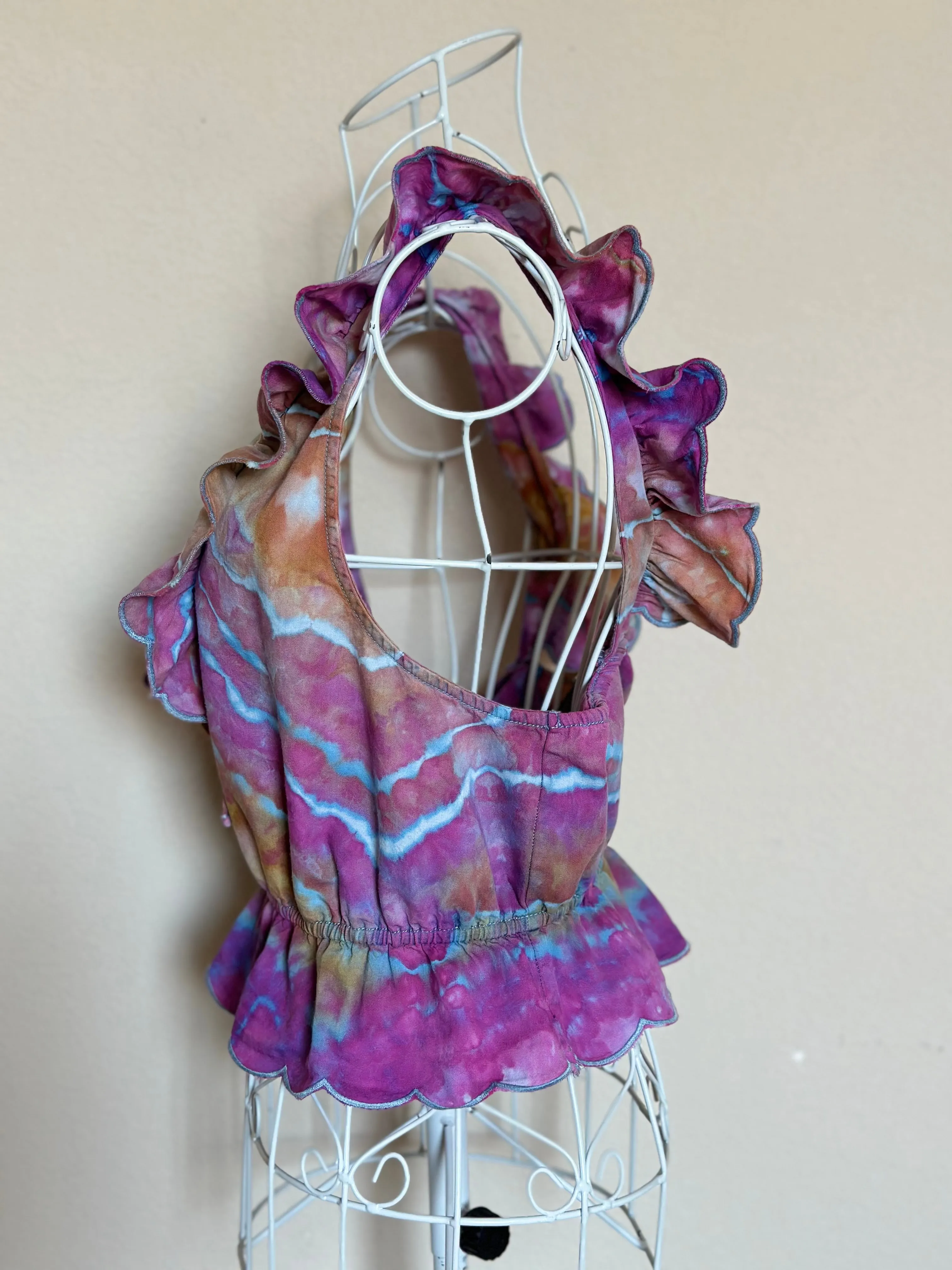 Women’s Large (fits like an XL) Geode Ruffle Trim Chambray Crop Top in ‘Bird Song’